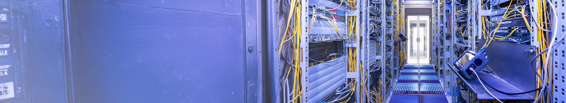 Foto Mediathek Rechenzentren und Netzsteuerung 1&1 Versatel