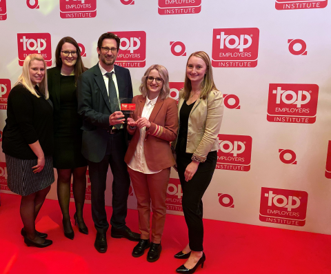 top_employer20021.png