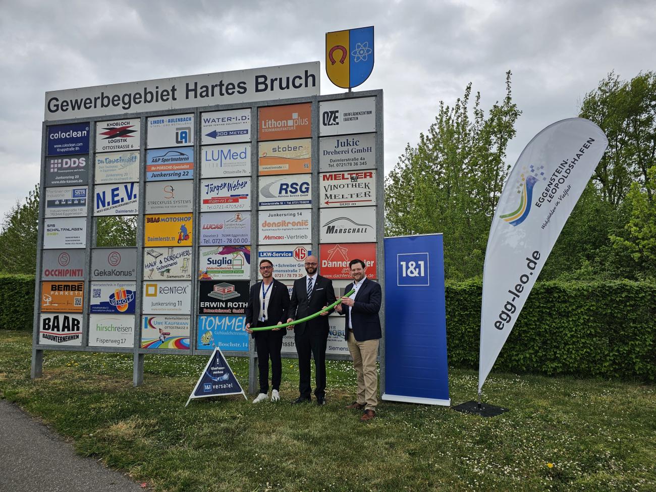 Aymbolischen Glasfaser-Übergabe in Eggenstein-Leopoldshafen