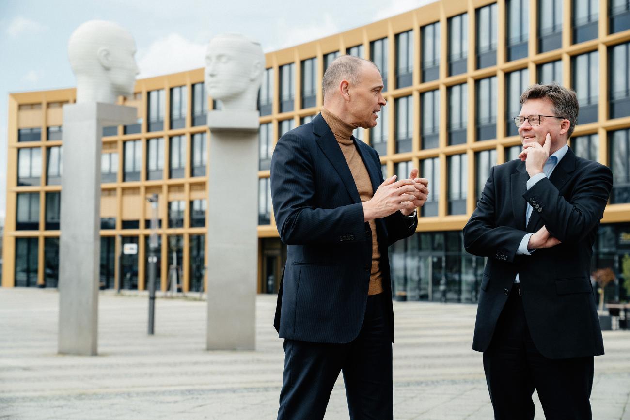Adlershof Berlin - Roland Sillmann und Dr. Soeren Trebst