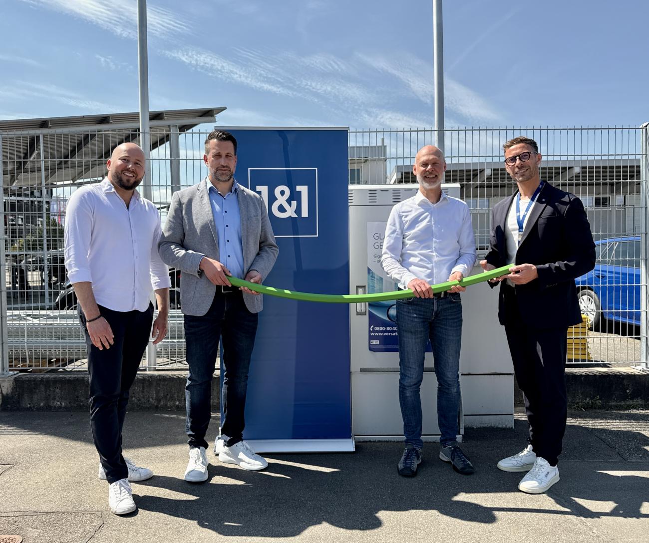 Symbolischen Glasfaser-Übergabe in Kirchheim unter Teck