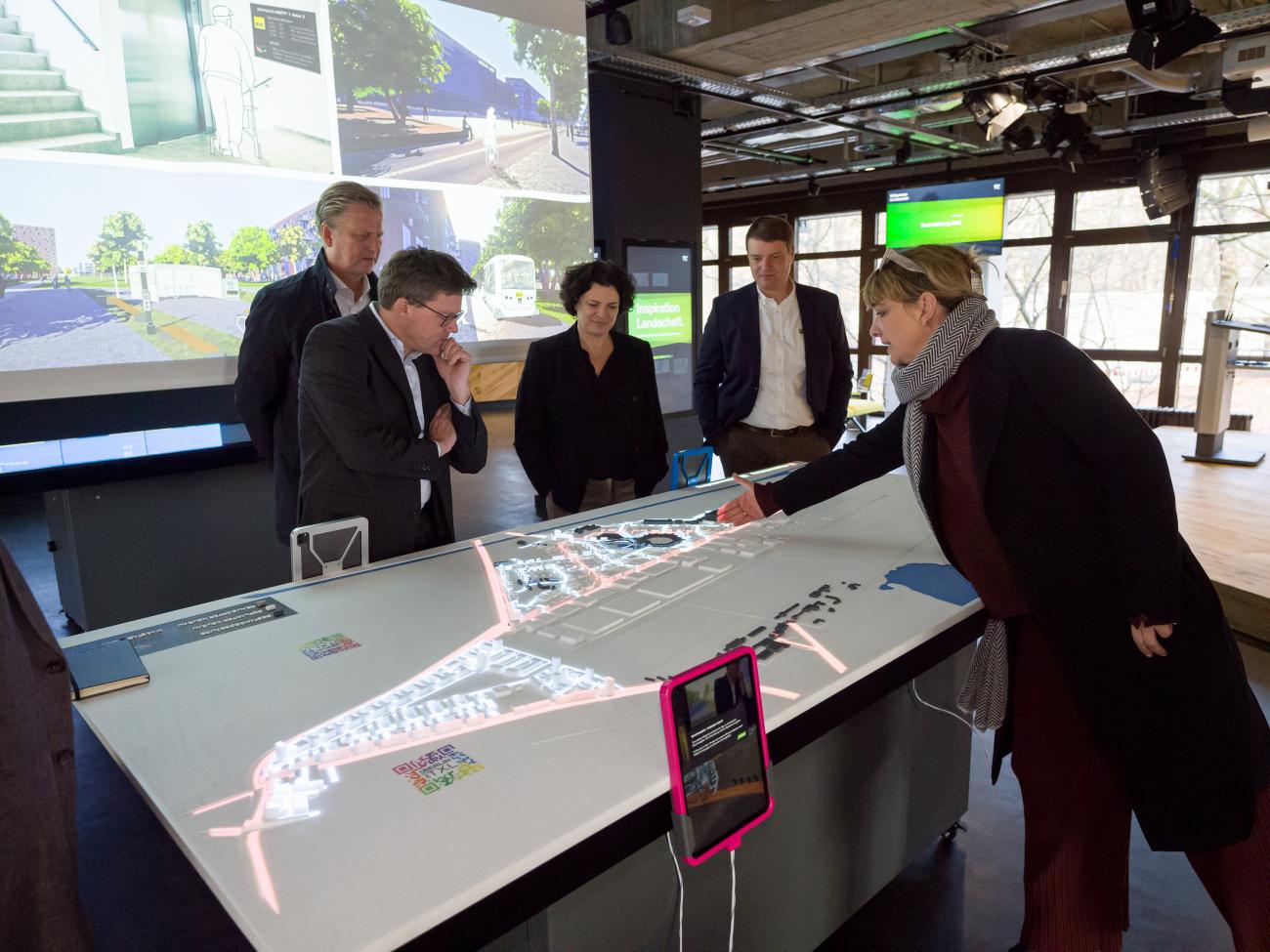 1&1 Versatel erschließt Forschungs- und Industriepark Berlin TXL